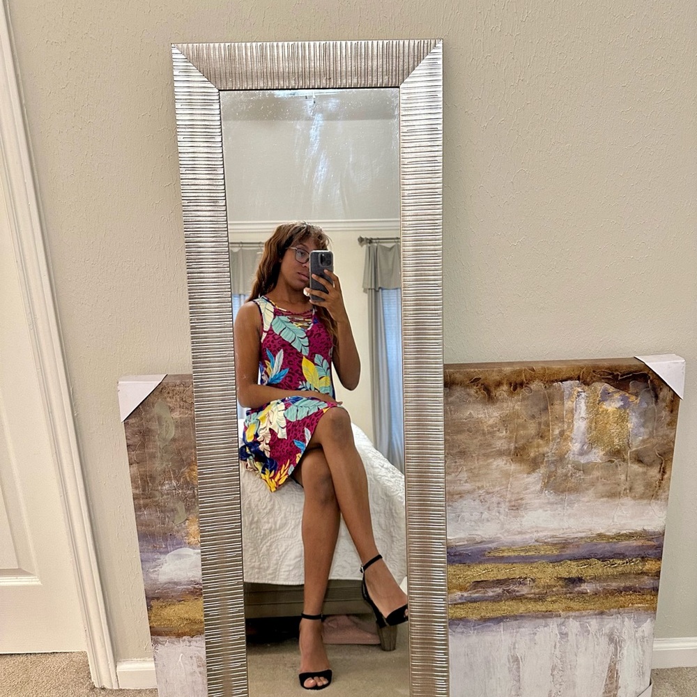 New size large vibrant tropical floral dress